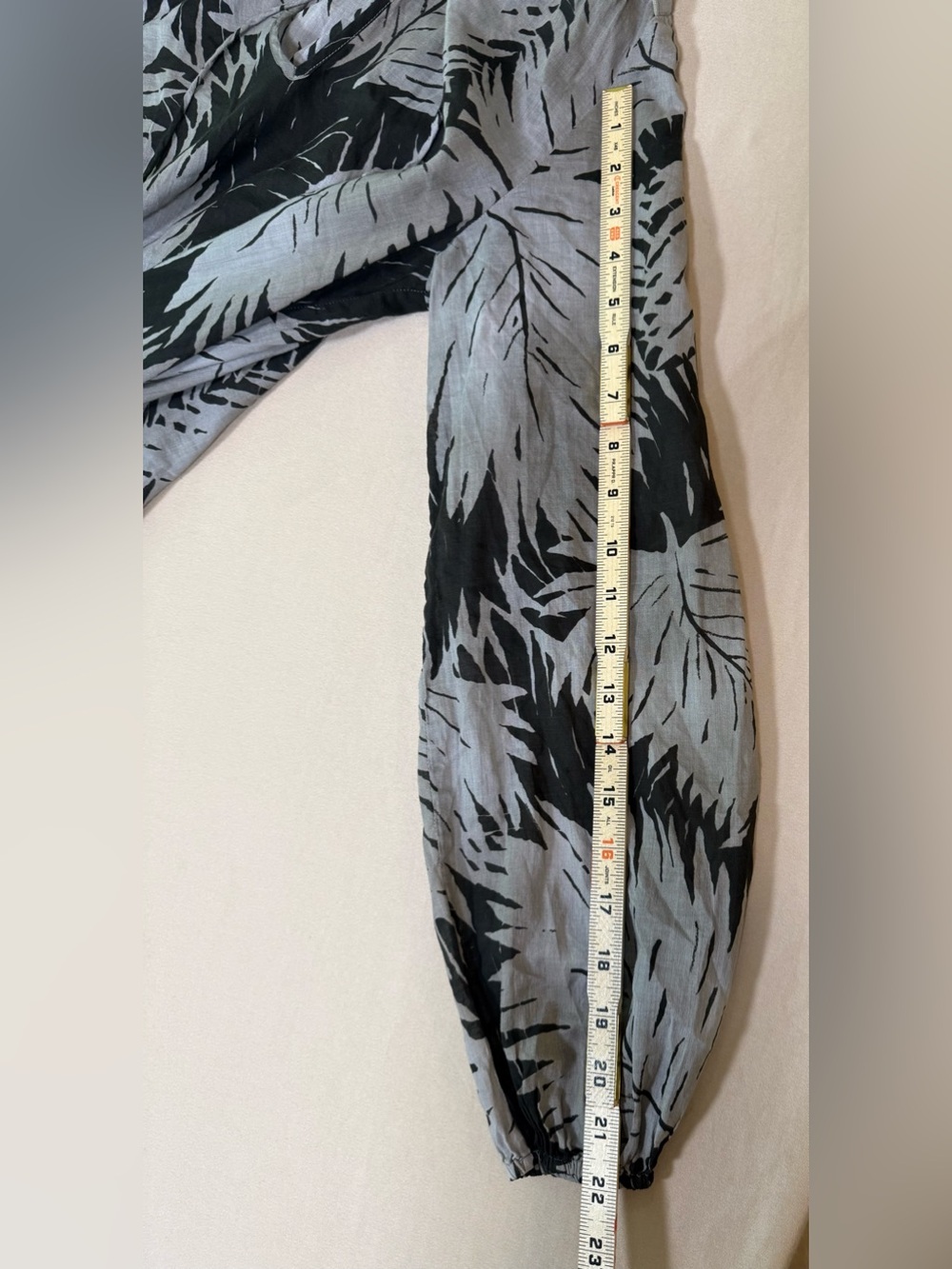 James Perse Black & Gray Leaf-Print V-Neck Maxi Dress, 100% Cotton, size 1/Small - Picture 8 of 10